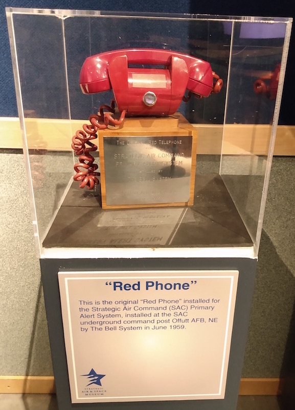 Téléphone rouge