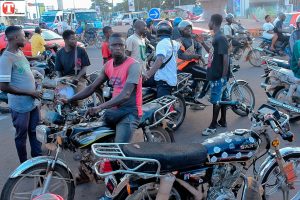 Colère des chauffeurs de moto-taxi contre leur syndicat