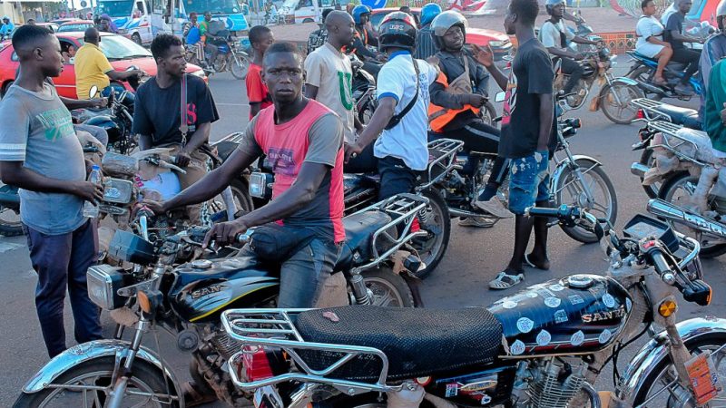 Colère des chauffeurs de moto-taxi contre leur syndicat
