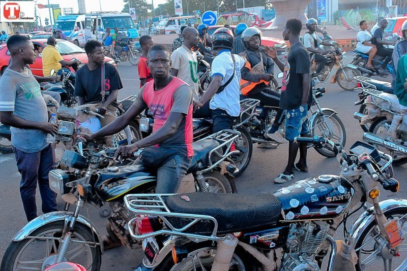 Colère des chauffeurs de moto-taxi contre leur syndicat
