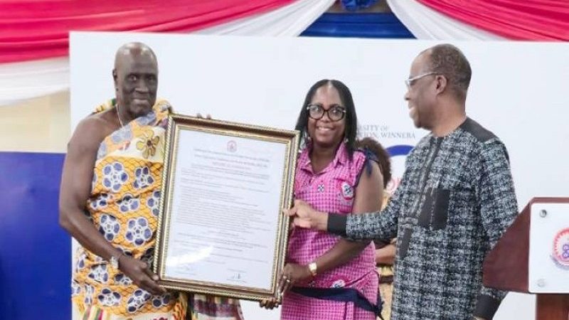 Le Professeur Amoa Koidio Urbain honore la Côte d’Ivoire au Ghana