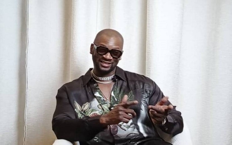 Singuila défend l’identité africaine et la souveraineté culturelle