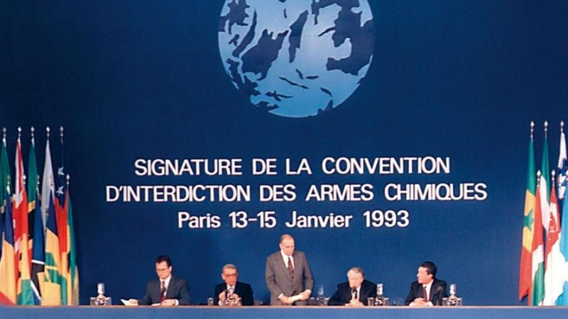 Il y a 33 ans, des pays signaient La Convention sur l'interdiction des armes chimiques