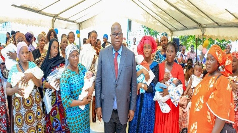 Laurent Tchagba apporte un important soutien à plus de 500 mères et nouveau-nés