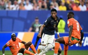 Côte d’Ivoire / Les Éléphants réussissent leur retour à la Coupe du monde en dominant l’Équateur