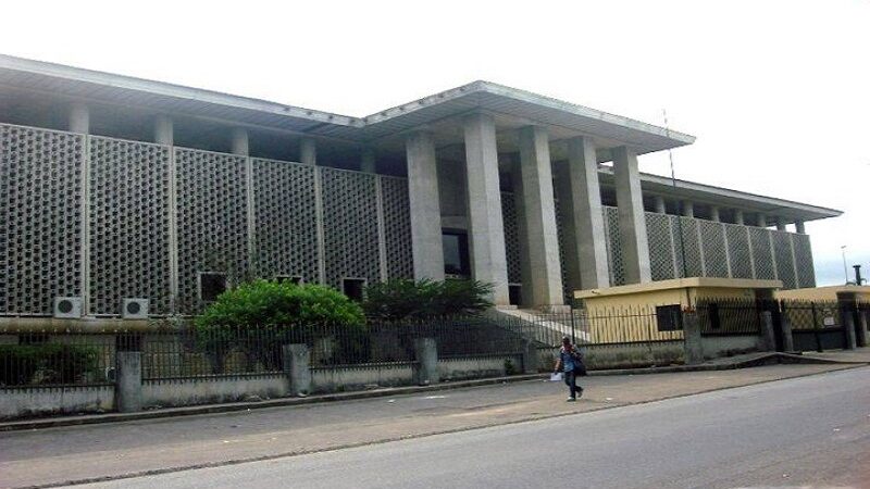 Côte d’Ivoire / près de 500 agents d’affaires judiciaires interdits d’exercer